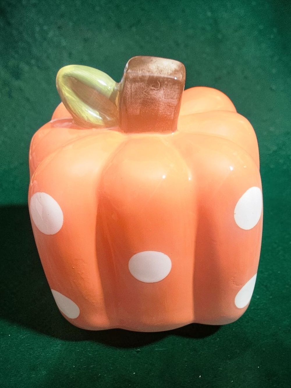 Vintage-Style Square Polka Dot Pumpkin Figurine – Orange & White Fall Decor